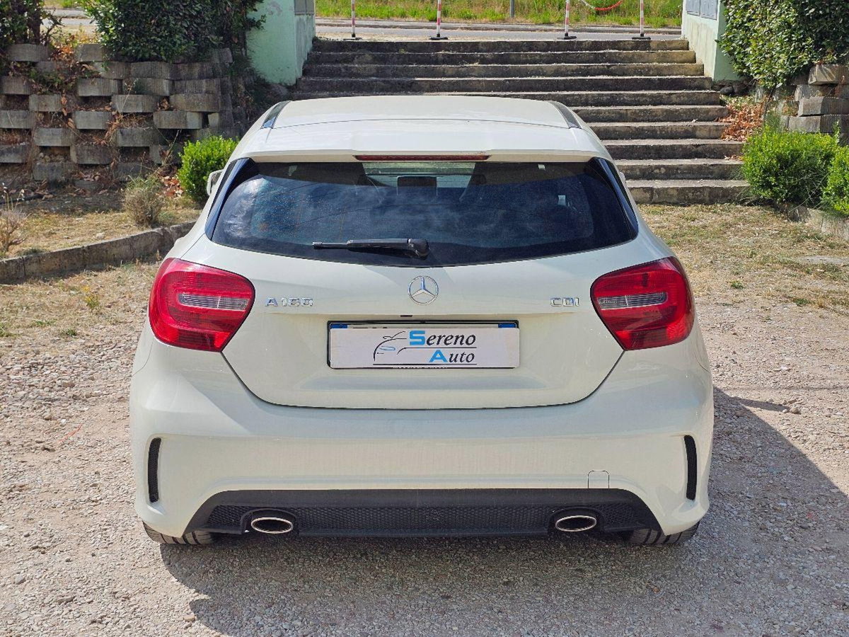 Mercedes-Benz Classe A 180 CDI Automatic Premium (8)