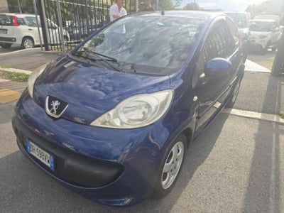Peugeot 107 68CV 5p. Desir usata