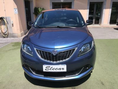 Lancia Ypsilon 1.0 FireFly 5 porte S&S Hybrid Ecochic Gold usata