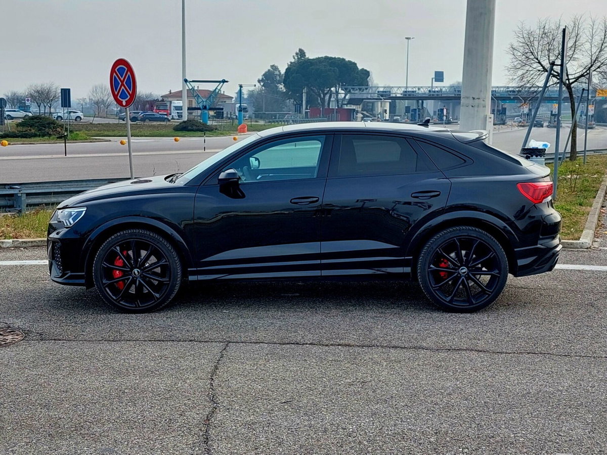 Audi Q3 Sportback 45 TFSI quattro S tronic S line edition (2)