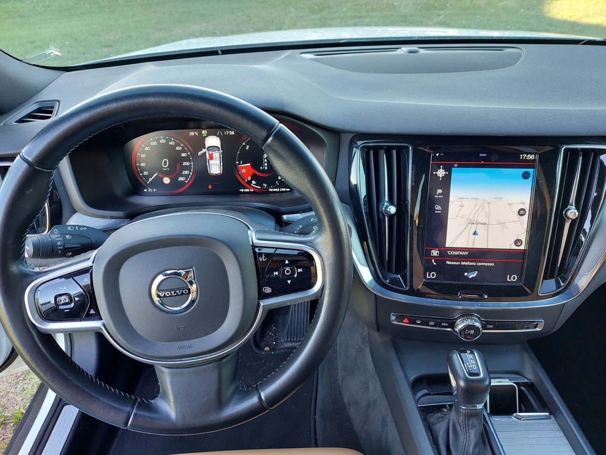 Volvo V60 Cross Country D4 (13)