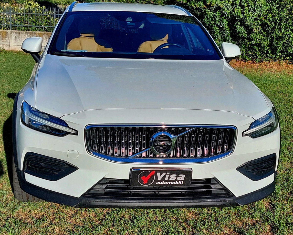Volvo V60 Cross Country D4 (6)