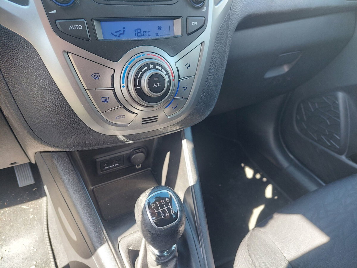 Hyundai ix20 1.4 CRDI 90 CV Style (12)