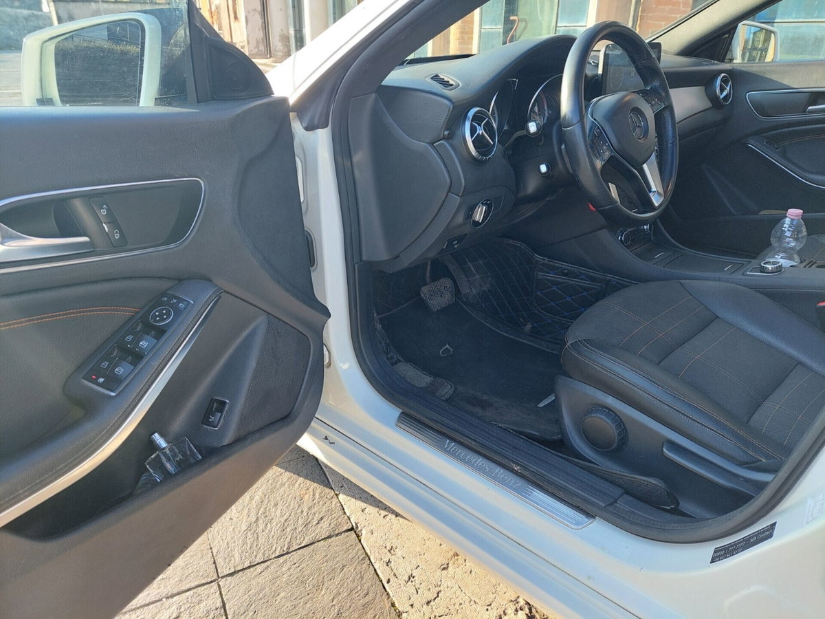 Mercedes-Benz CLA 220 CDI Automatic Premium (14)