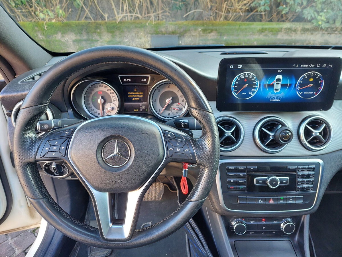 Mercedes-Benz CLA 220 CDI Automatic Premium (17)