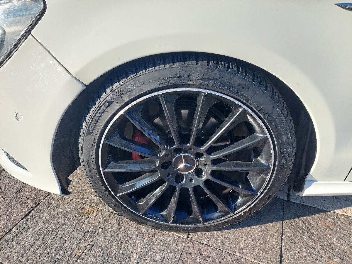 Mercedes-Benz CLA 220 CDI Automatic Premium (8)