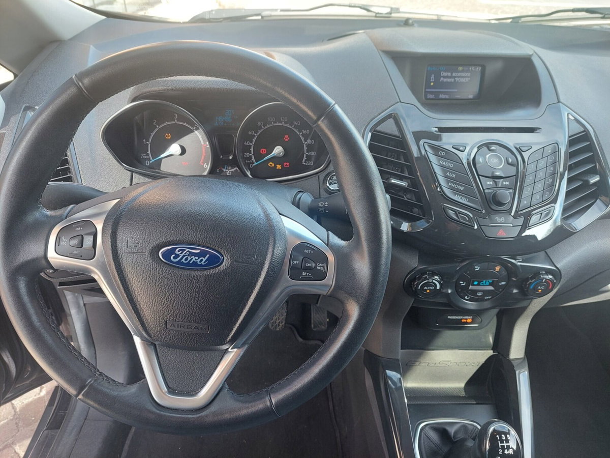 Ford EcoSport 1.5 TDCi 95 CV Titanium (11)