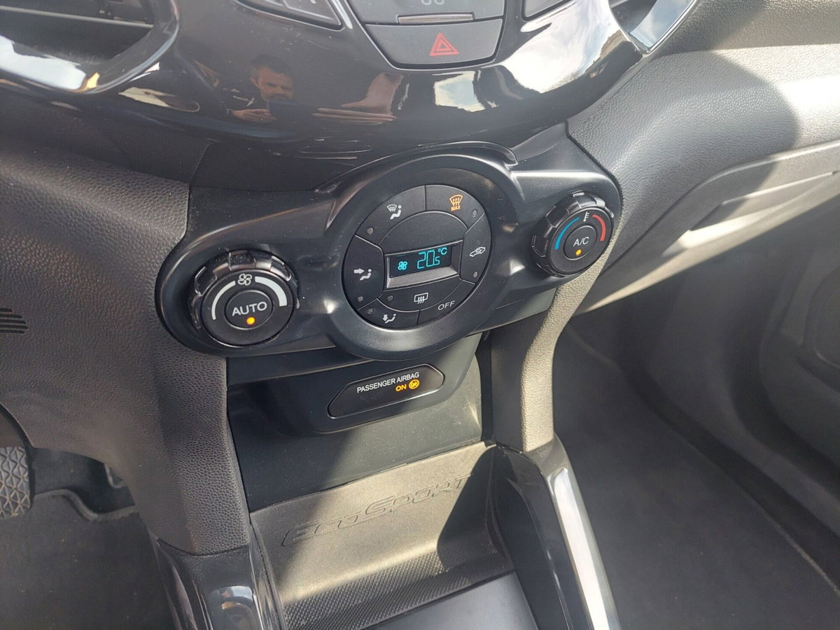 Ford EcoSport 1.5 TDCi 95 CV Titanium (16)