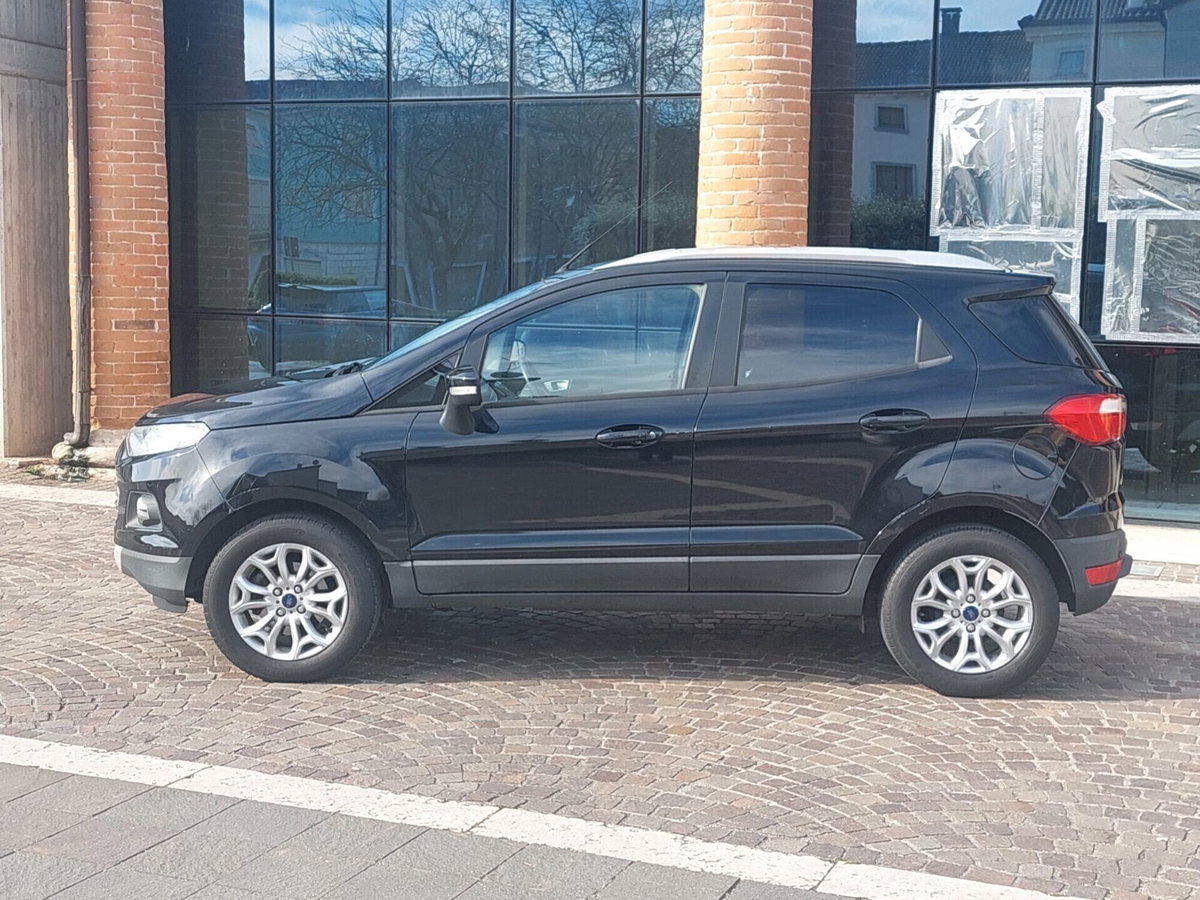 Ford EcoSport 1.5 TDCi 95 CV Titanium (2)