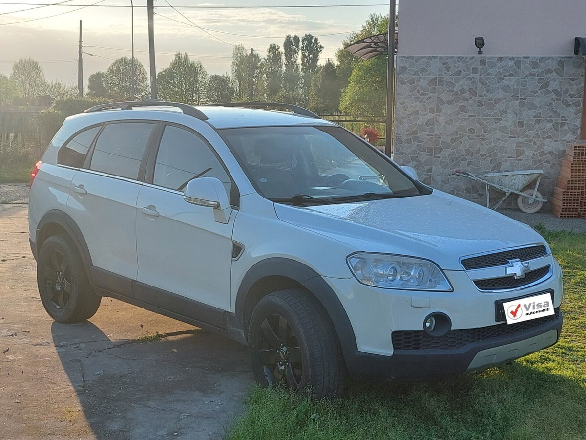 Chevrolet Captiva 2.0 VCDi LT (5)