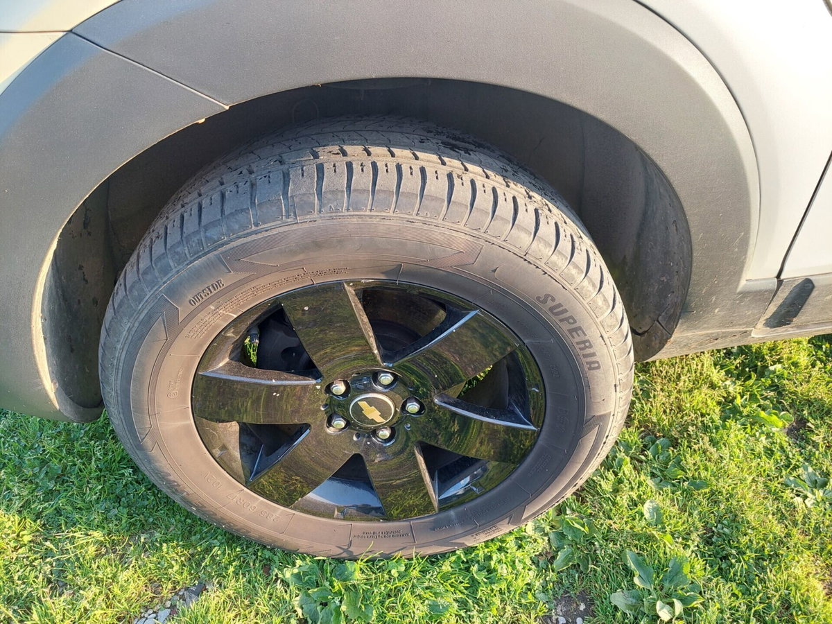 Chevrolet Captiva 2.0 VCDi LT (6)