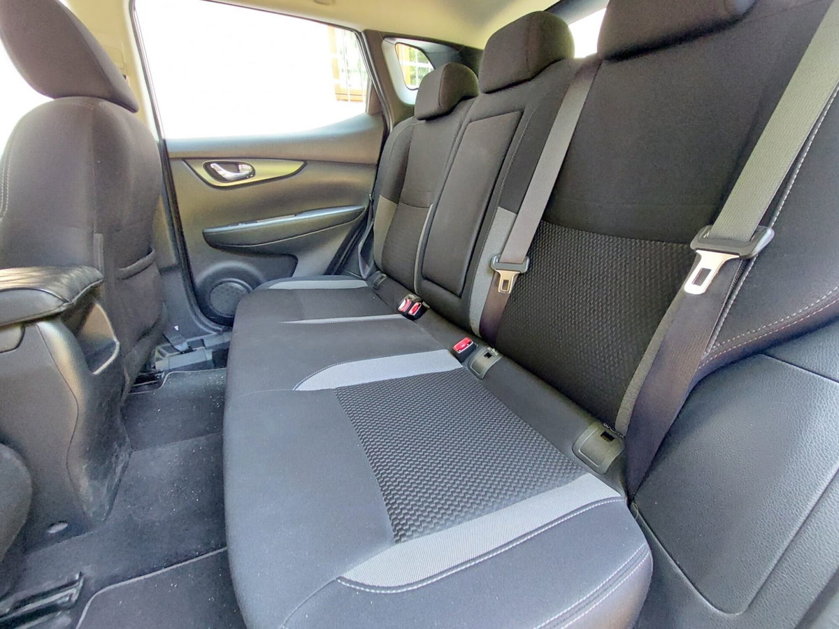 Nissan Qashqai 1.5 dCi 115 CV DCT N-Connecta (10)