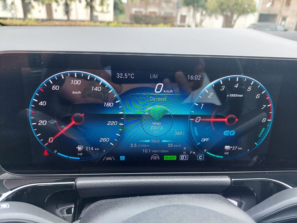 Mercedes-Benz GLA SUV 250 e EQ-Power Automatic Sport (18)