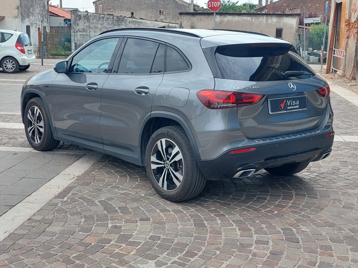 Mercedes-Benz GLA SUV 250 e EQ-Power Automatic Sport (3)