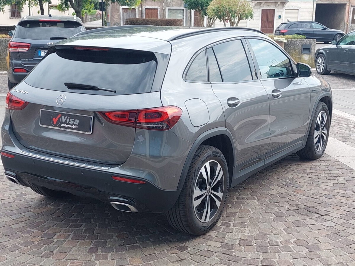 Mercedes-Benz GLA SUV 250 e EQ-Power Automatic Sport (4)