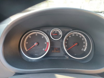 Opel Corsa 1.3 CDTI 75CV 5 porte Enjoy (14)
