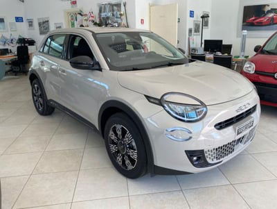 Fiat 600 1.2 hybrid Icon 110cv auto nuova