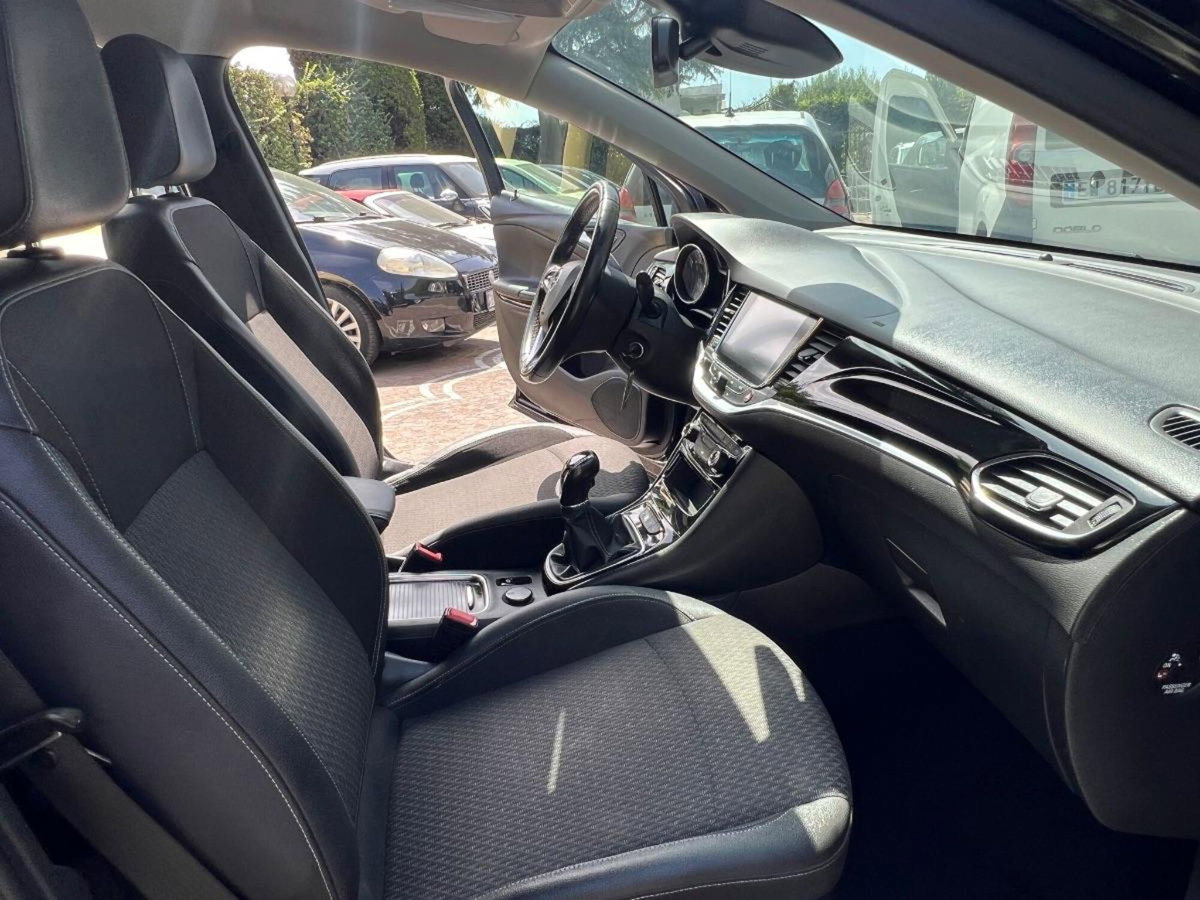 Opel Astra Station Wagon 1.6 CDTi Sports Elective (13)
