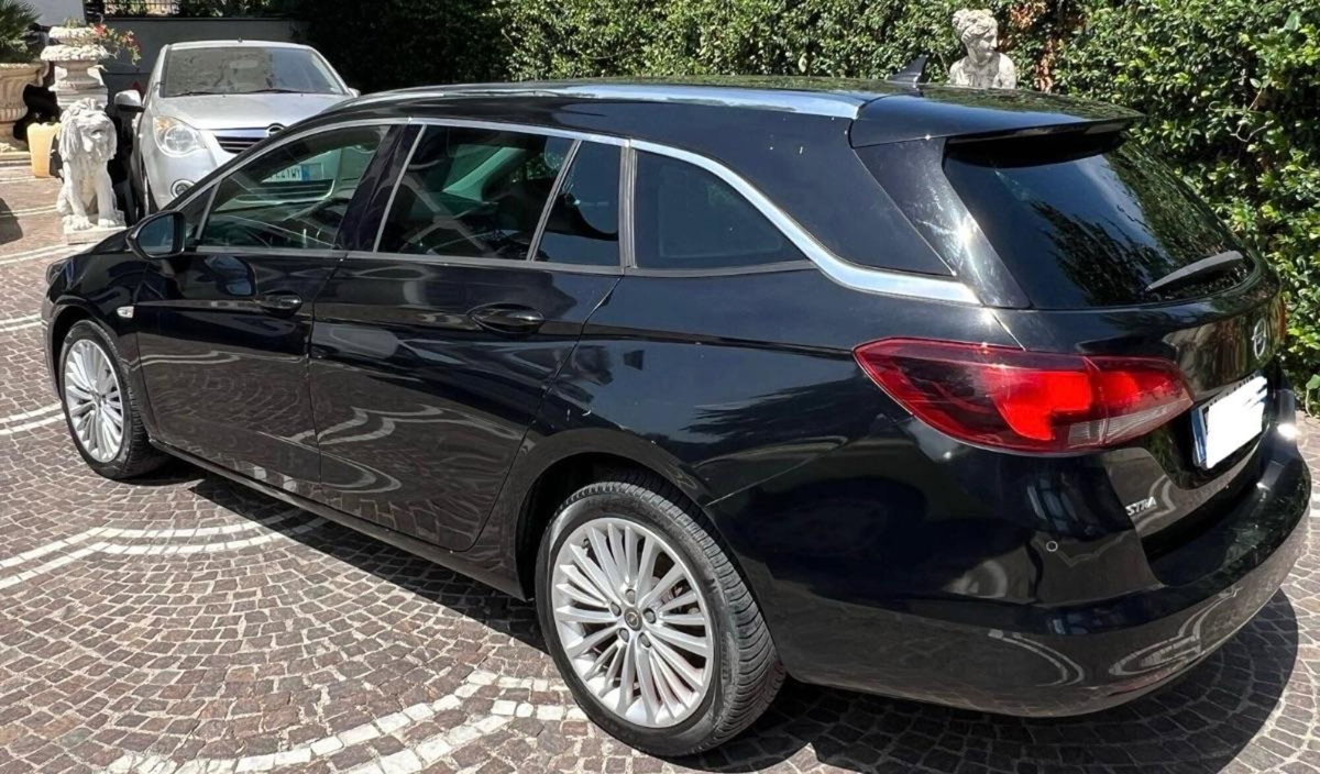 Opel Astra Station Wagon 1.6 CDTi Sports Elective (2)