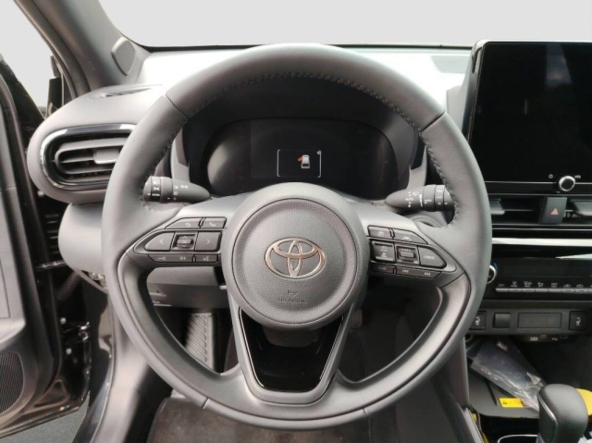 Toyota Yaris Cross 1.5h GR Sport Black Sky fwd 116cv e-cvt (10)