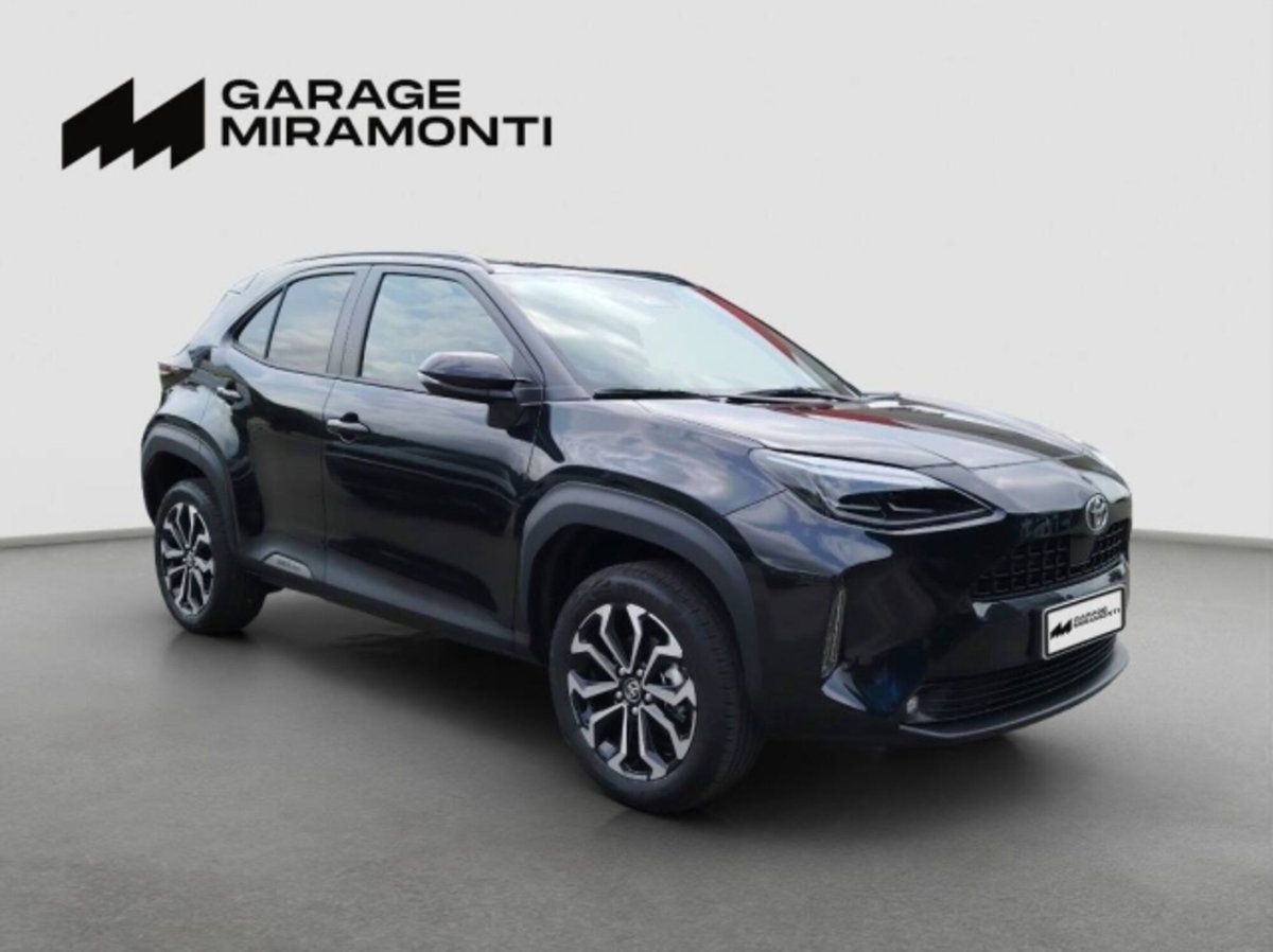 Toyota Yaris Cross 1.5h GR Sport Black Sky fwd 116cv e-cvt (8)