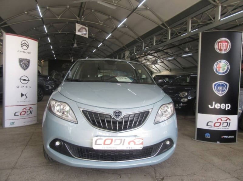 Lancia Ypsilon 1.0 FireFly 5 porte S&S Hybrid Gold Plus