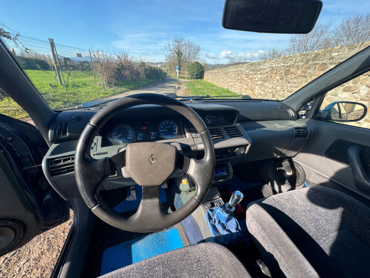 Renault Clio 16V cat (14)