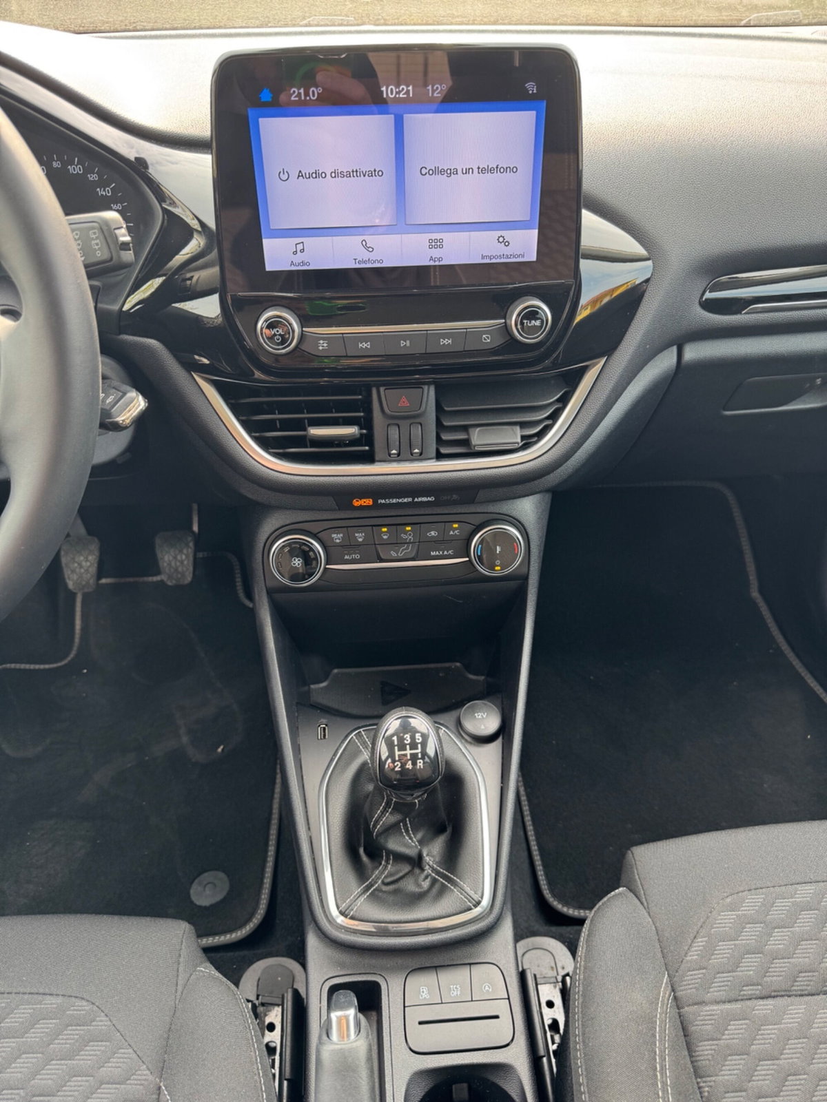 Ford Fiesta 1.1 75 CV GPL 5 porte Titanium (19)