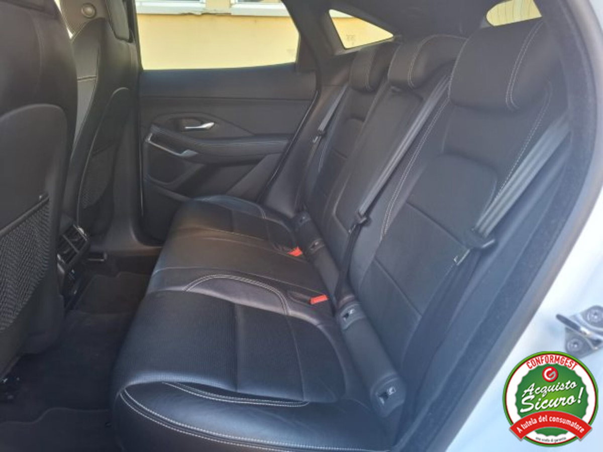 Jaguar E-Pace 2.0D 150 CV AWD aut. R-Dynamic S (11)