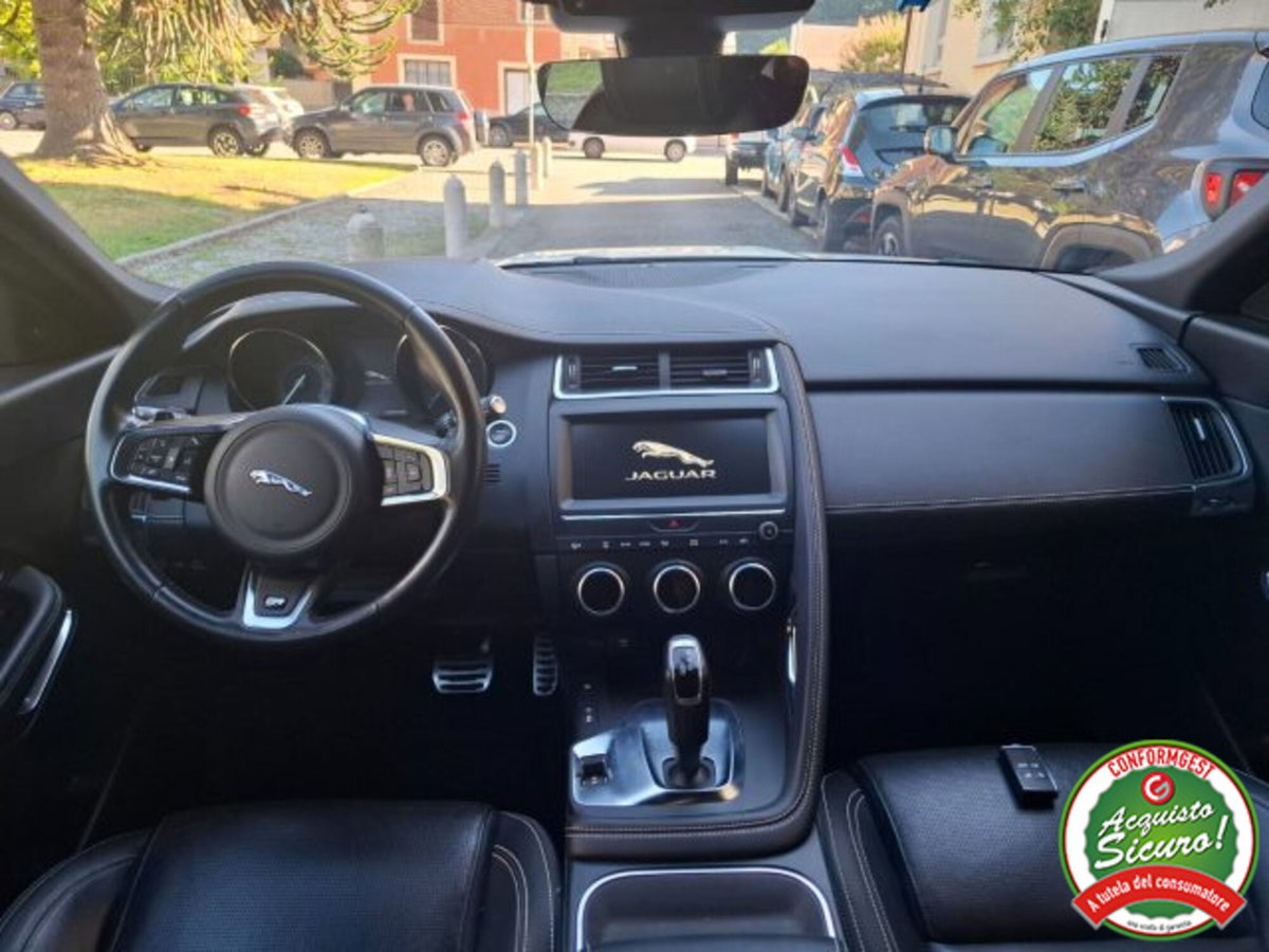 Jaguar E-Pace 2.0D 150 CV AWD aut. R-Dynamic S (12)