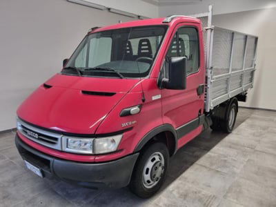Iveco Daily Telaio 35C12 2.3 Hpi PC-RG Cabinato usata