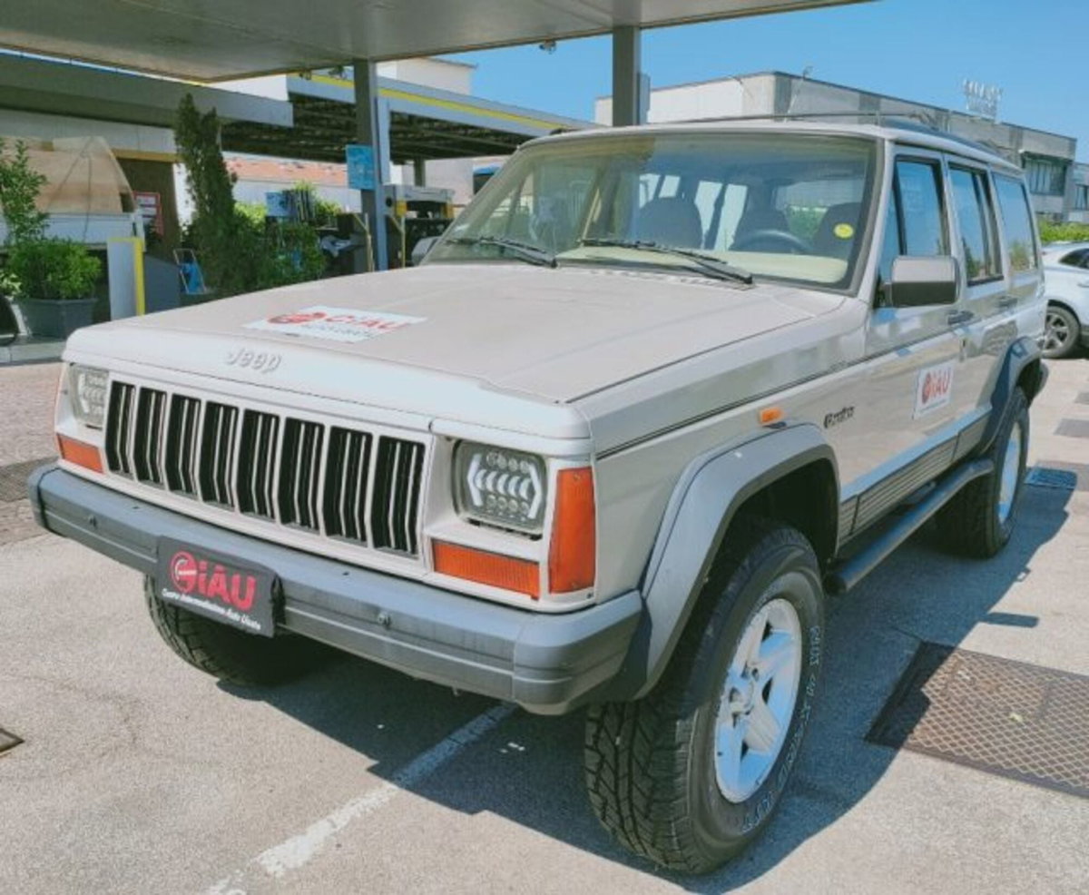 Jeep Cherokee TD 5 porte Selec-Trac Country (2)