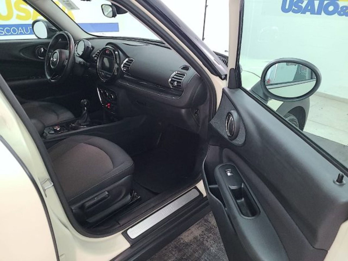 MINI Mini Clubman 2.0 Cooper D Business Clubman (14)