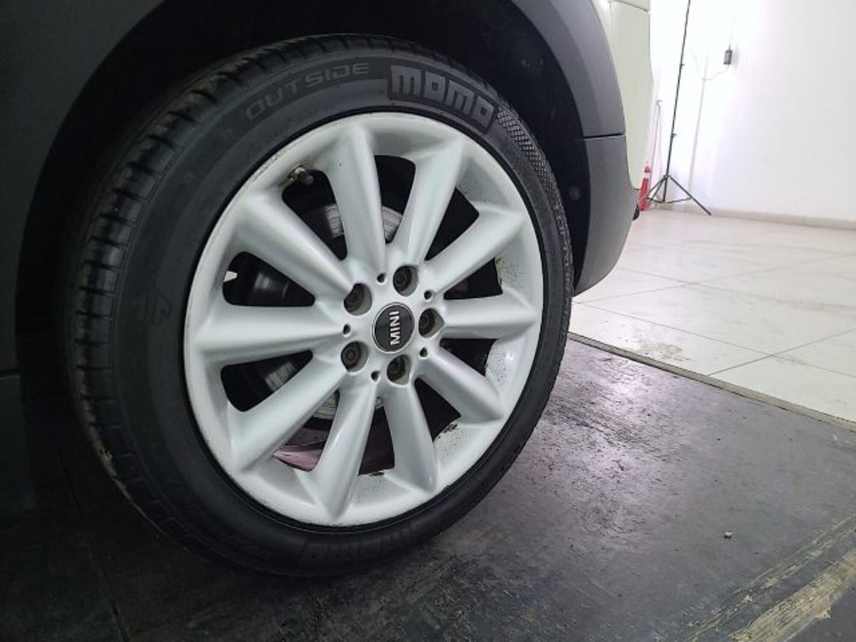 MINI Mini Clubman 2.0 Cooper D Business Clubman (17)