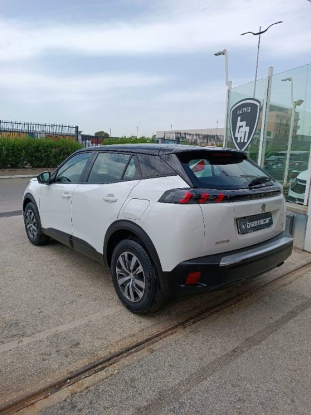 Peugeot 2008 PureTech 100 S&S Allure (4)