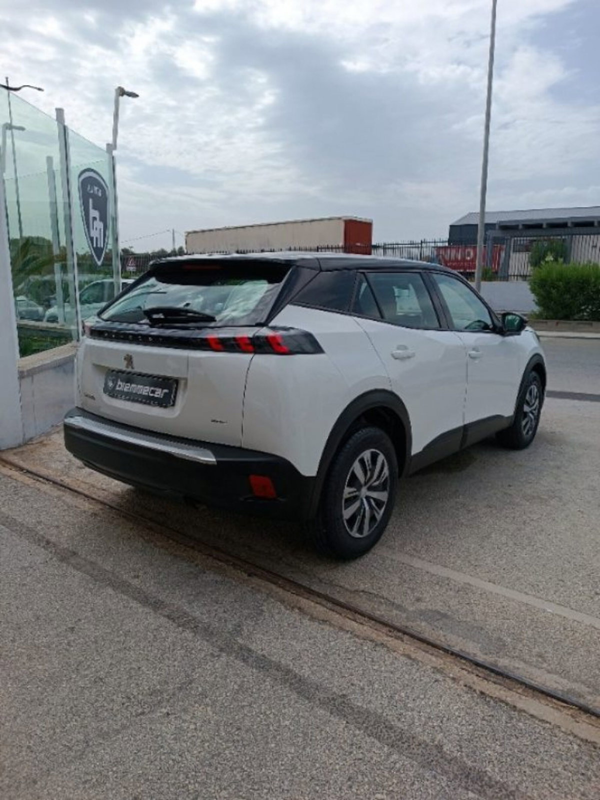Peugeot 2008 PureTech 100 S&S Allure (5)