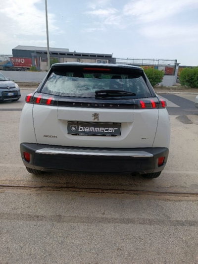 Peugeot 2008 PureTech 100 S&S Allure (6)