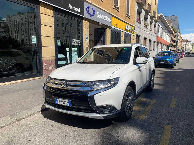 Mitsubishi Outlander 2.2 DI-D 4WD Instyle 7p.