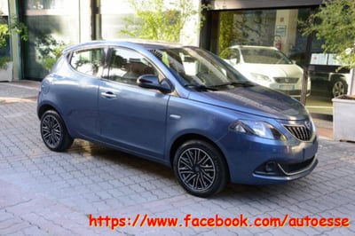 Lancia Ypsilon 1.0 FireFly 5 porte S&S Hybrid Ecochic Gold usata