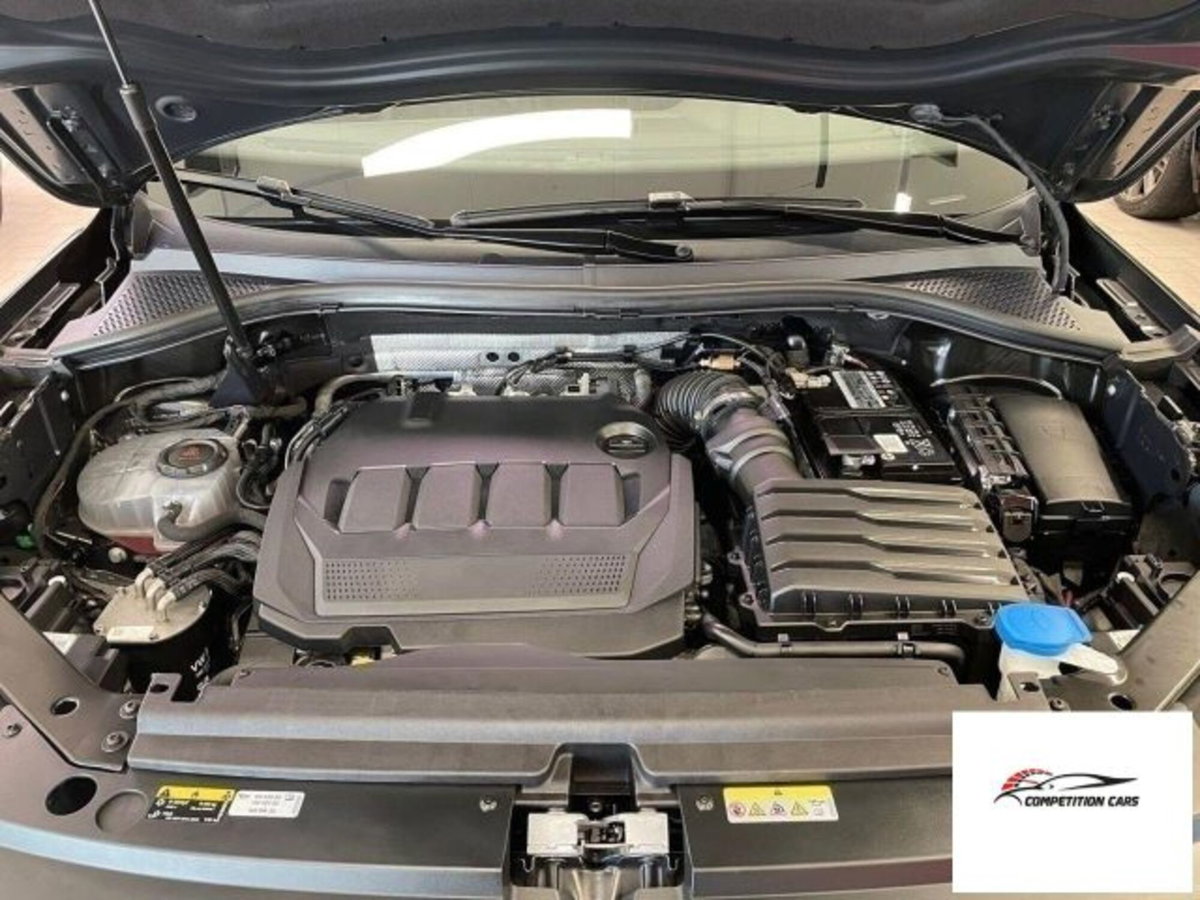 Volkswagen Tiguan Allspace 2.0 tdi R-Line 150cv dsg (11)
