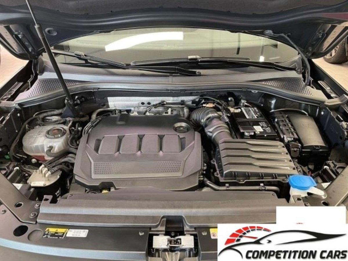 Volkswagen Tiguan Allspace 2.0 tdi R-Line 150cv dsg (11)