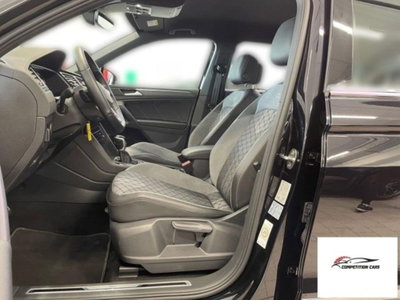 Volkswagen Tiguan 2.0 tdi R-Line 150cv dsg (7)