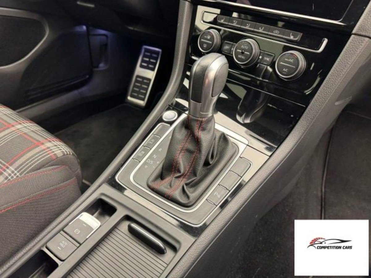 Volkswagen Golf GTI Performance 2.0 245 CV TSI 5p. BMT (11)
