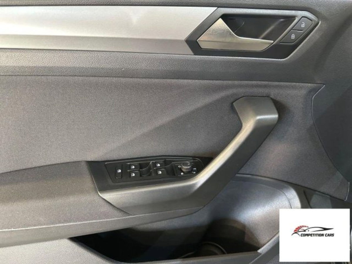 Volkswagen T-Roc 1.5 tsi Life (12)