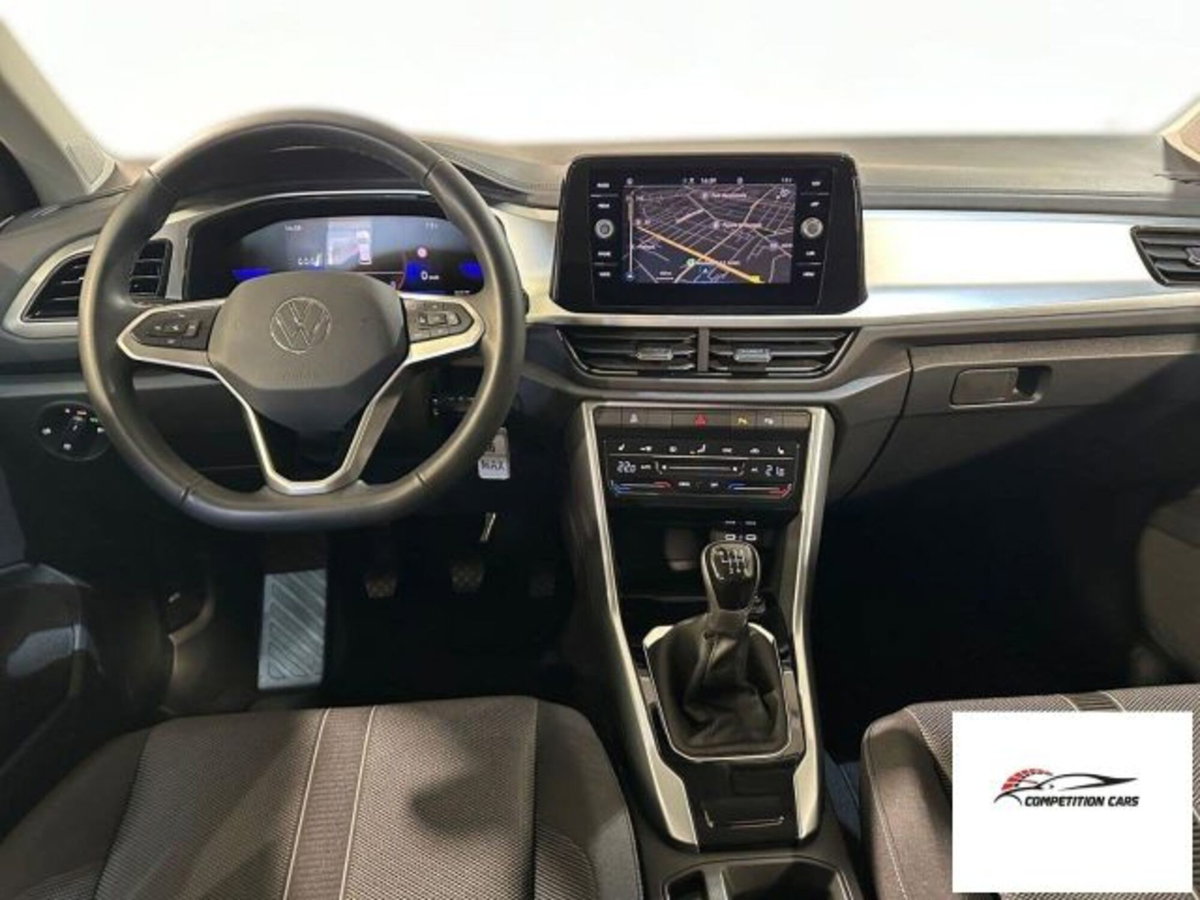 Volkswagen T-Roc 1.5 tsi Life (13)