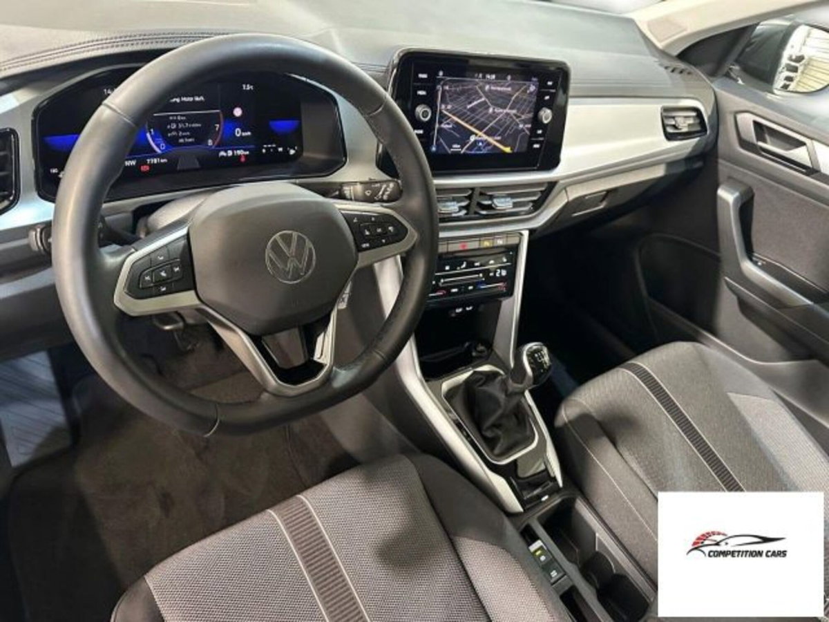 Volkswagen T-Roc 1.5 tsi Life (14)