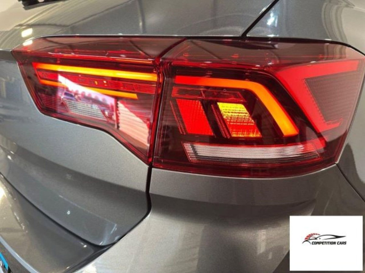 Volkswagen T-Roc 1.5 tsi Life (8)