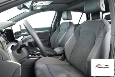Volkswagen Golf 1.5 etsi 50 Years 150cv dsg (12)