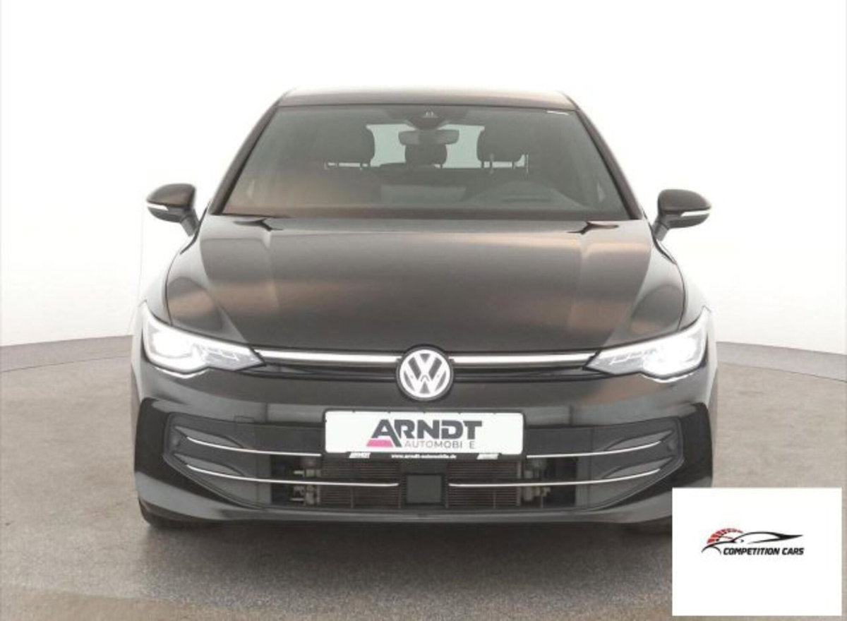Volkswagen Golf 1.5 etsi 50 Years 150cv dsg (2)