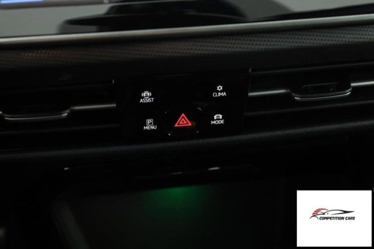 Volkswagen Golf 1.5 etsi 50 Years 150cv dsg (20)